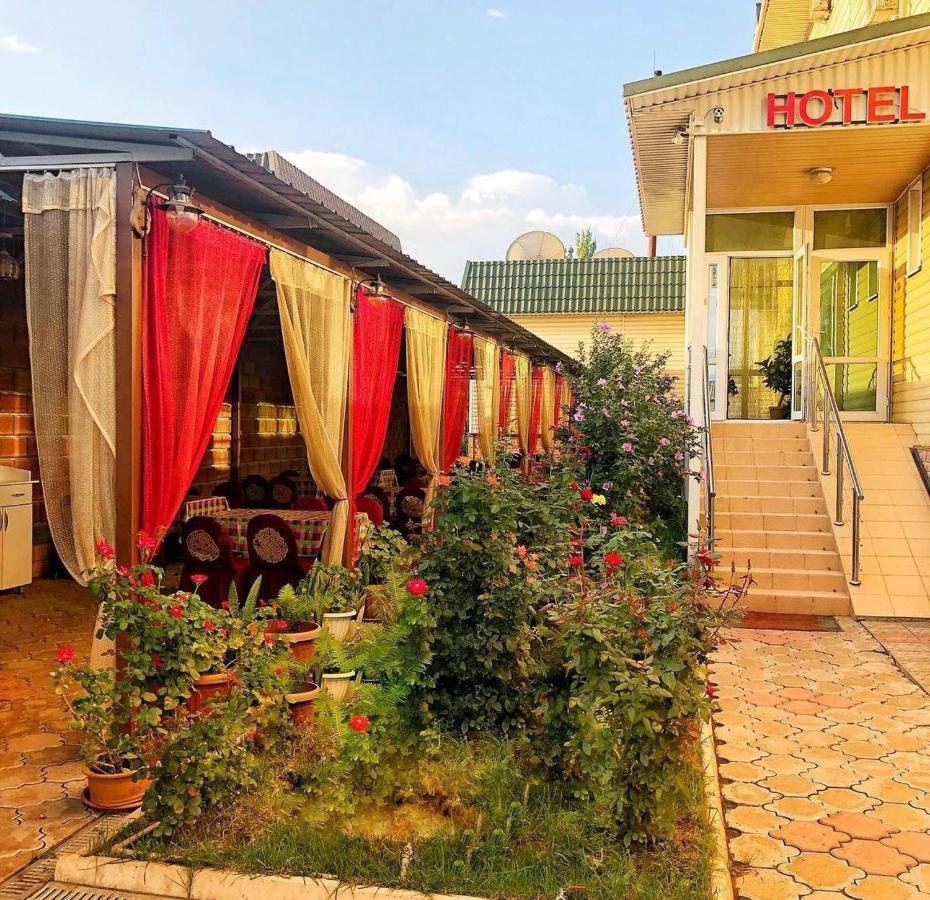 Гостиничный Комплекс Жеты Казына Zharkent Exterior foto